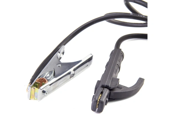 Сварочный аппарат универсальный инверторный Ставр САУ-180М 